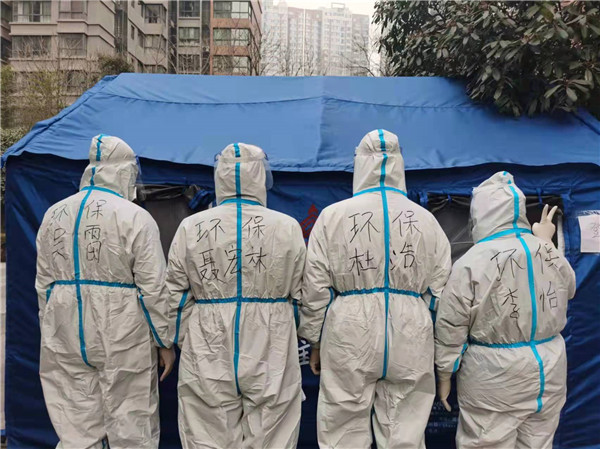 pp电子集团：响彻在战“疫”前线的入党誓词 配图1.jpg