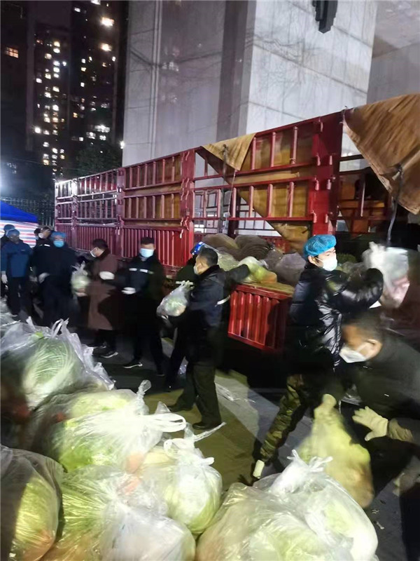 pp电子集团：响彻在战“疫”前线的入党誓词 配图2.jpg