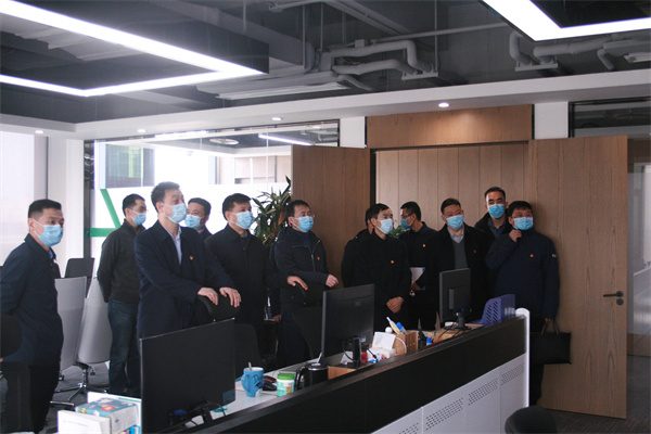 省国资委党委委员、驻委纪检监察组组长贺向东到秦创原pp电子集团立异中心调研