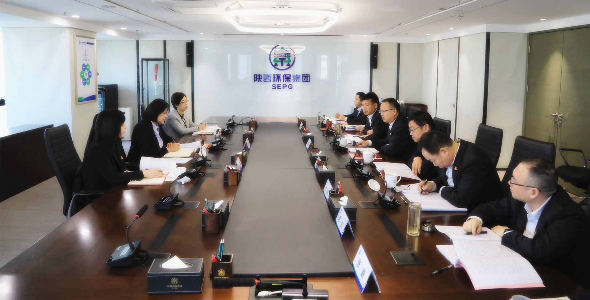 pp电子集团召开2024年度向导班子民主生涯会暨巡视整改专题民主生涯会